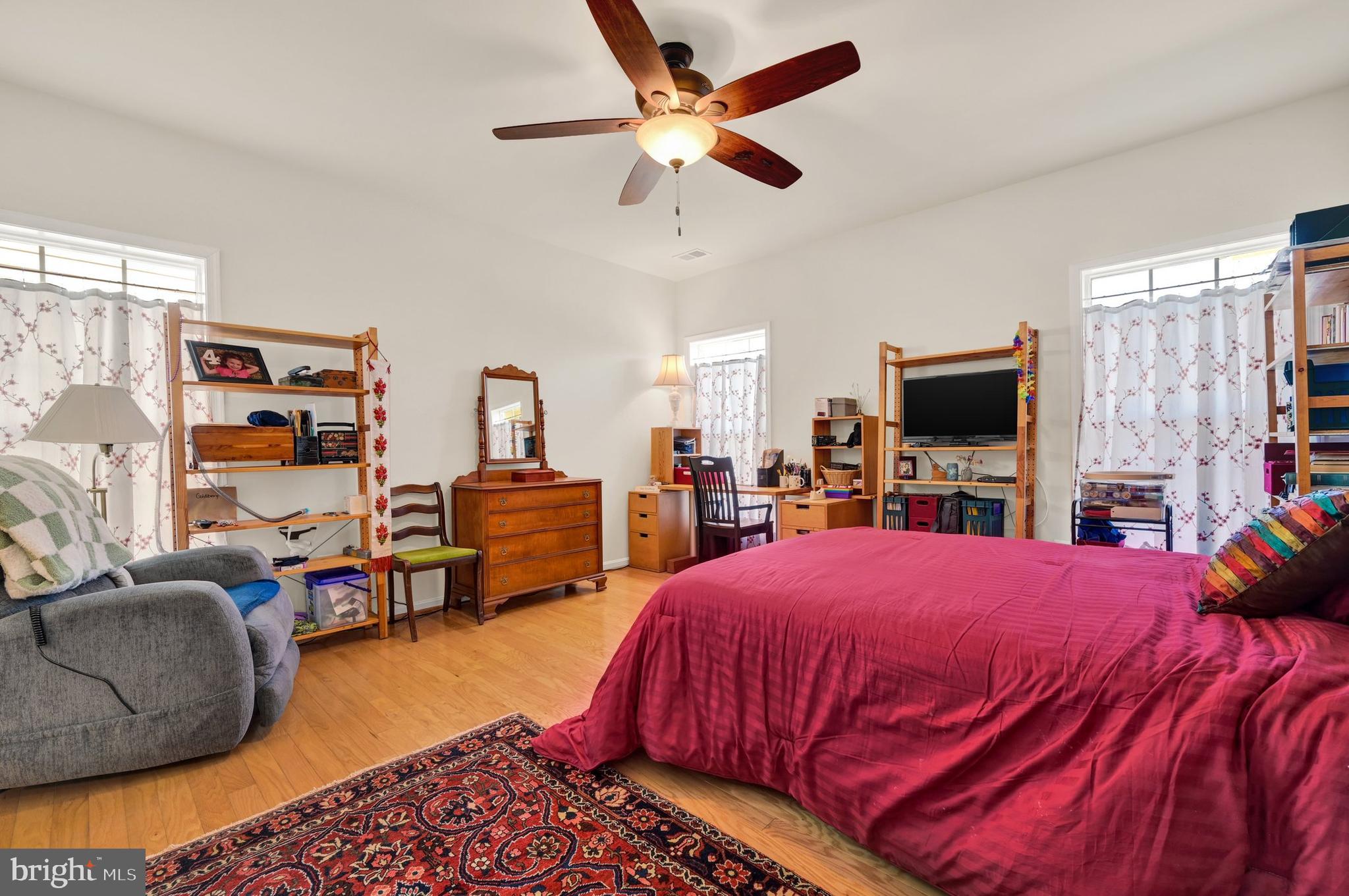 SYMPHONY VILLAGE AT CENTREVILLE - Residential