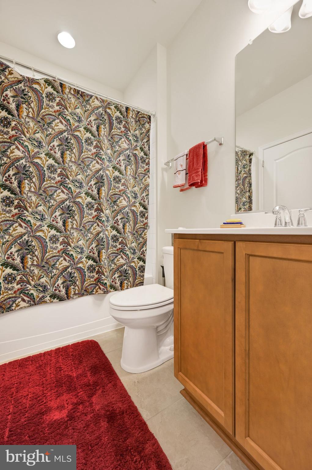 SYMPHONY VILLAGE AT CENTREVILLE - Residential