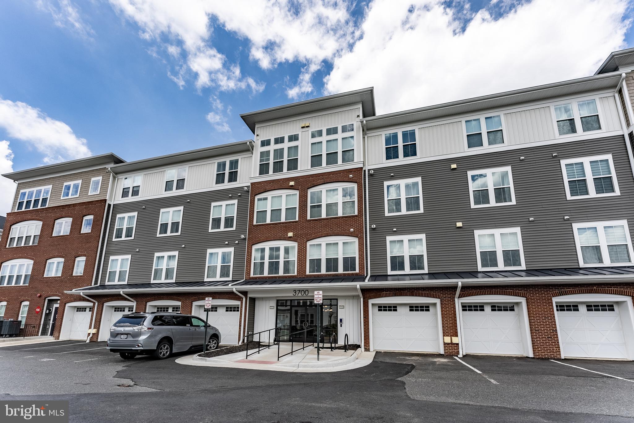 3700 HAVERTILL LANE 104