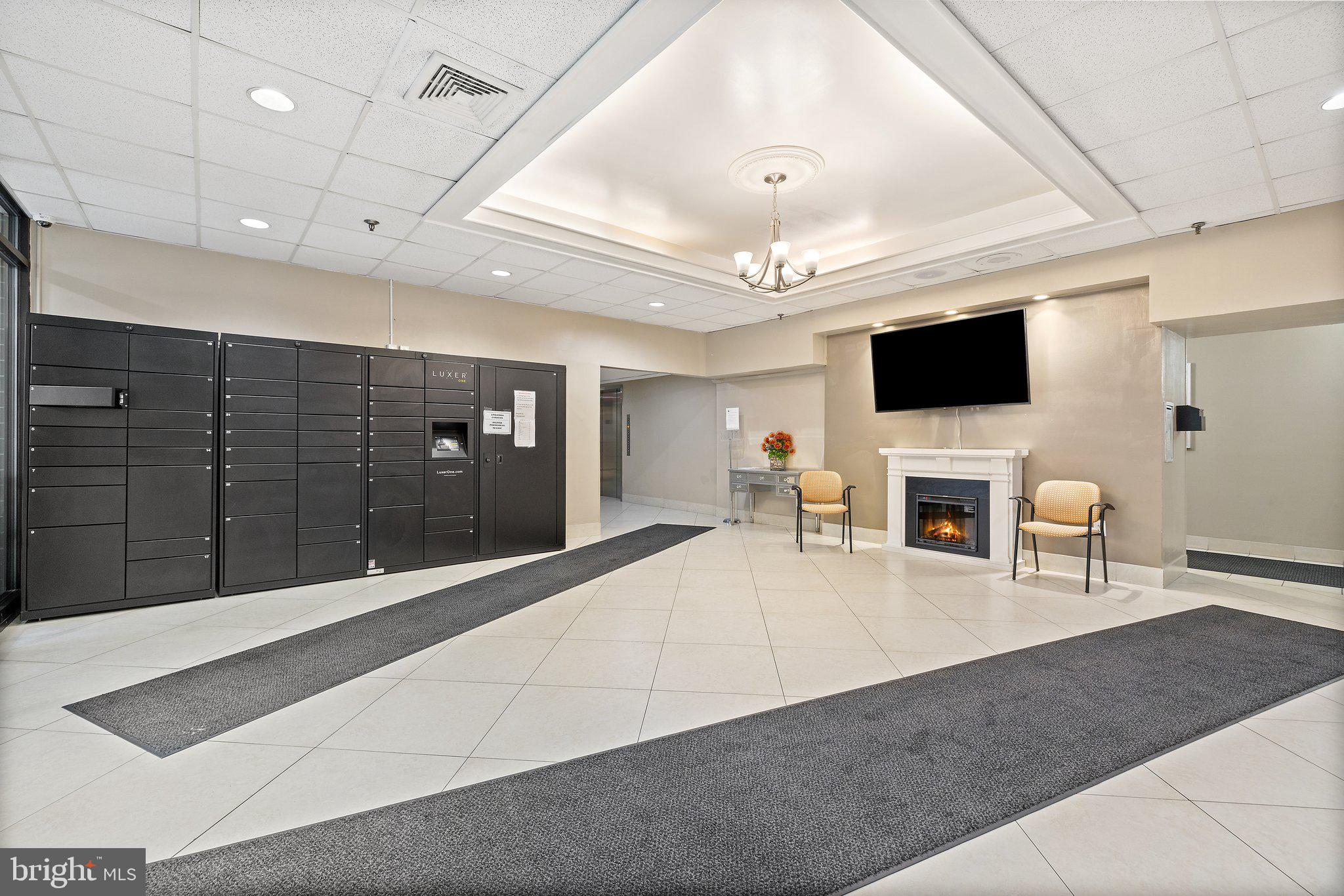 HIGHPOINTE - Residential