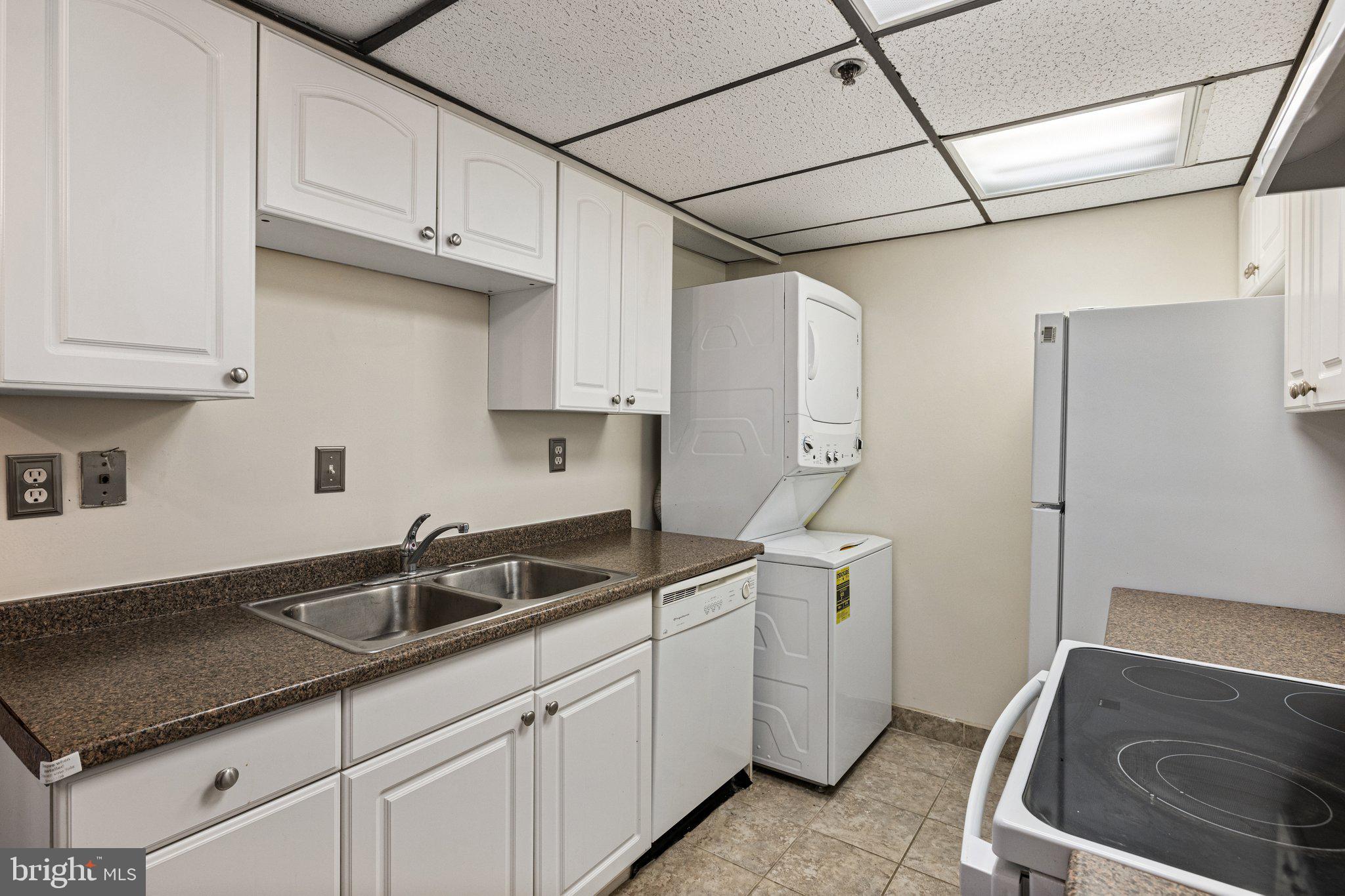 HIGHPOINTE - Residential