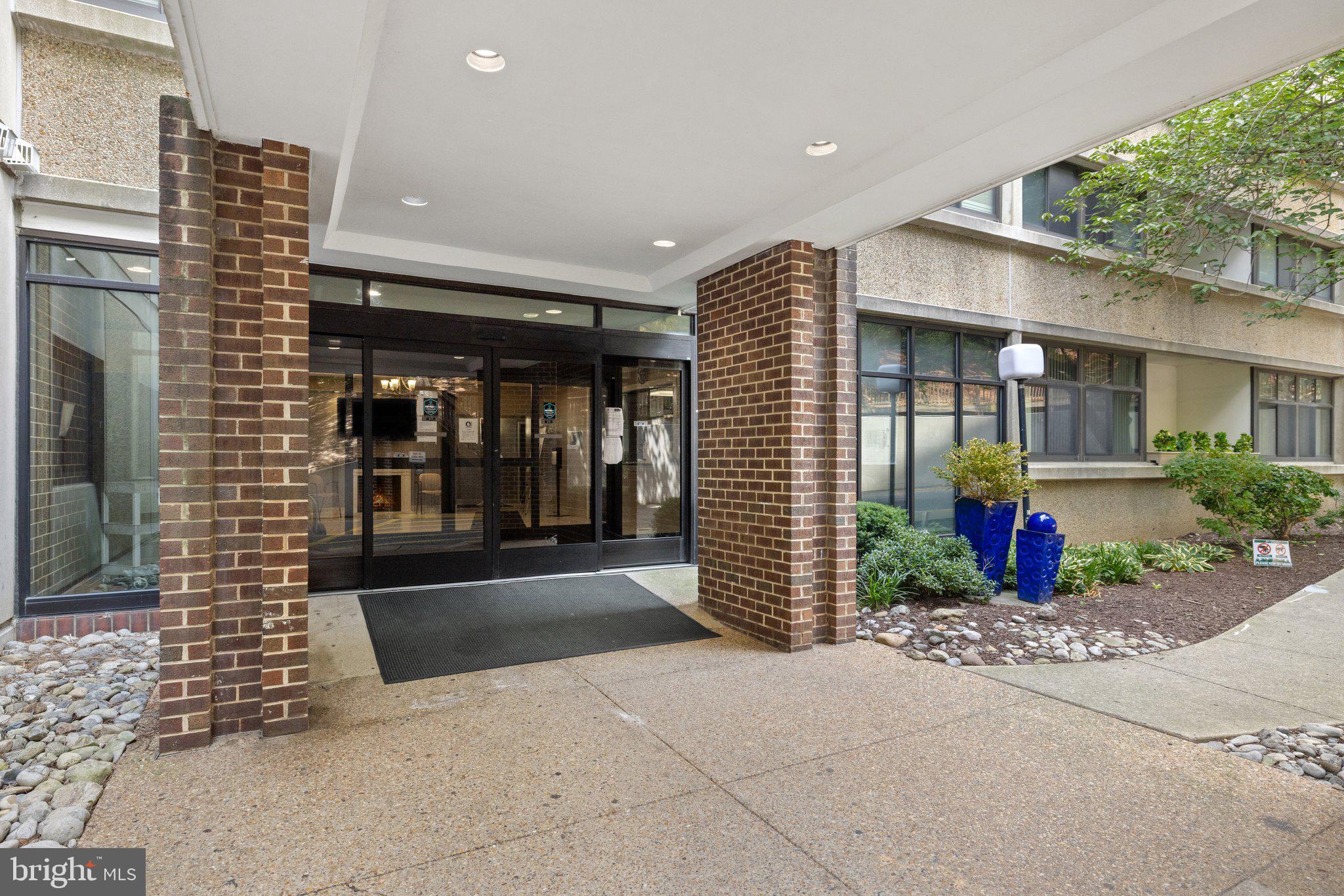 HIGHPOINTE - Residential