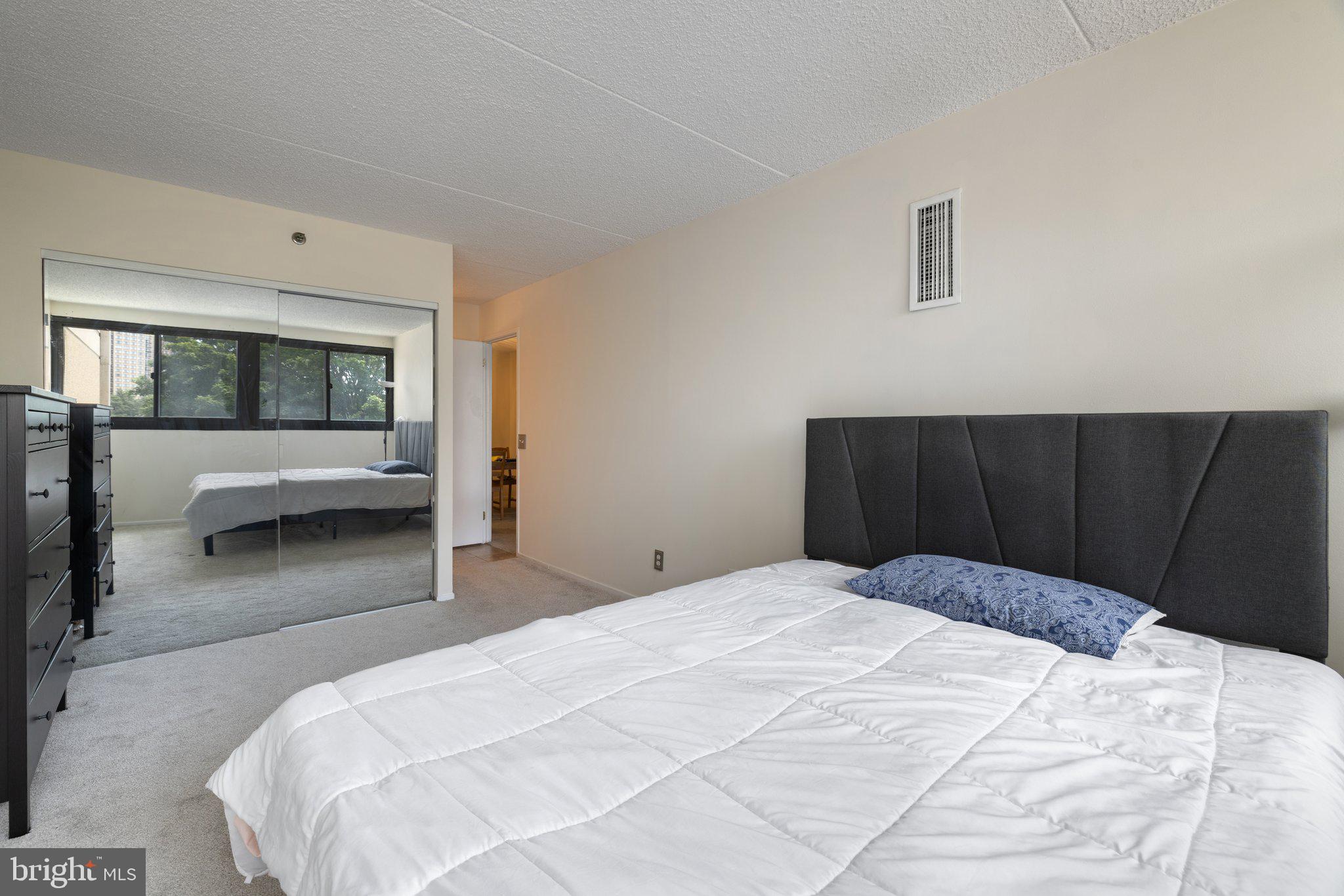 HIGHPOINTE - Residential