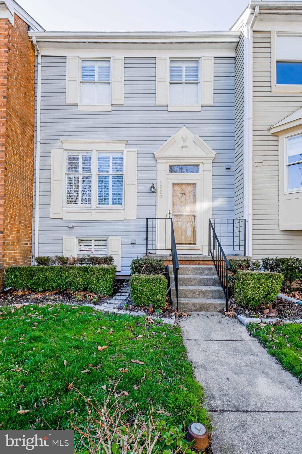 CHESTNUT HILL COVE - Residential