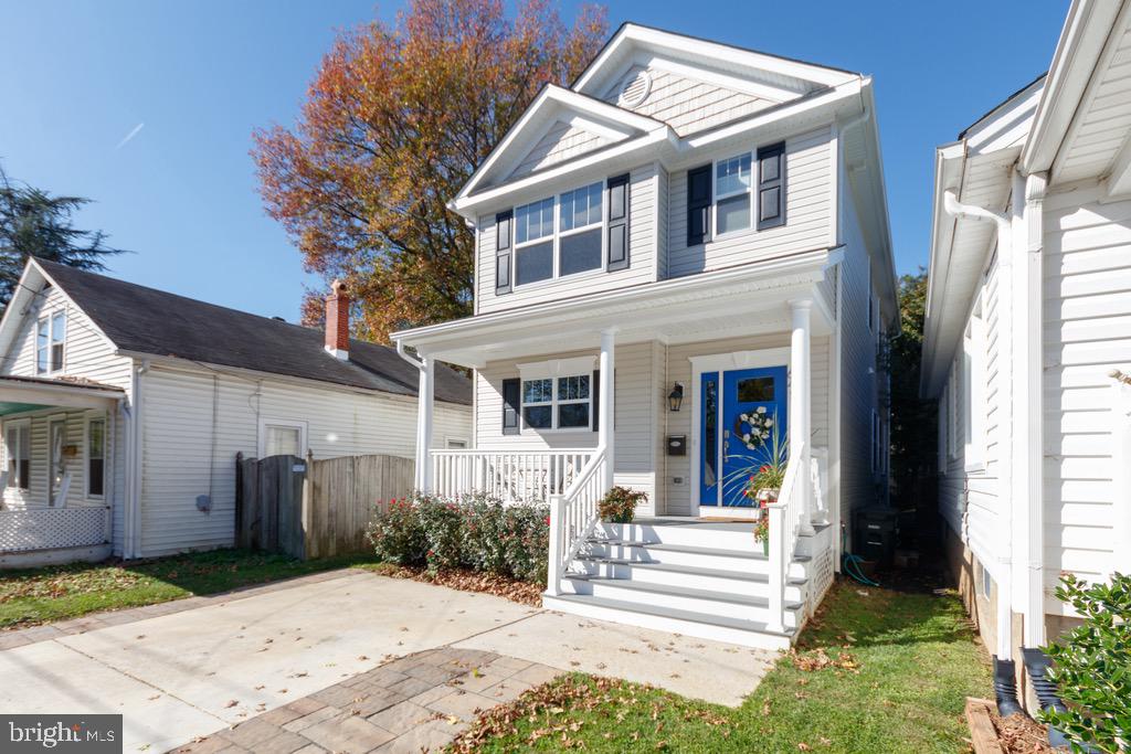 DOWNTOWN FREDERICKSBURG - Residential