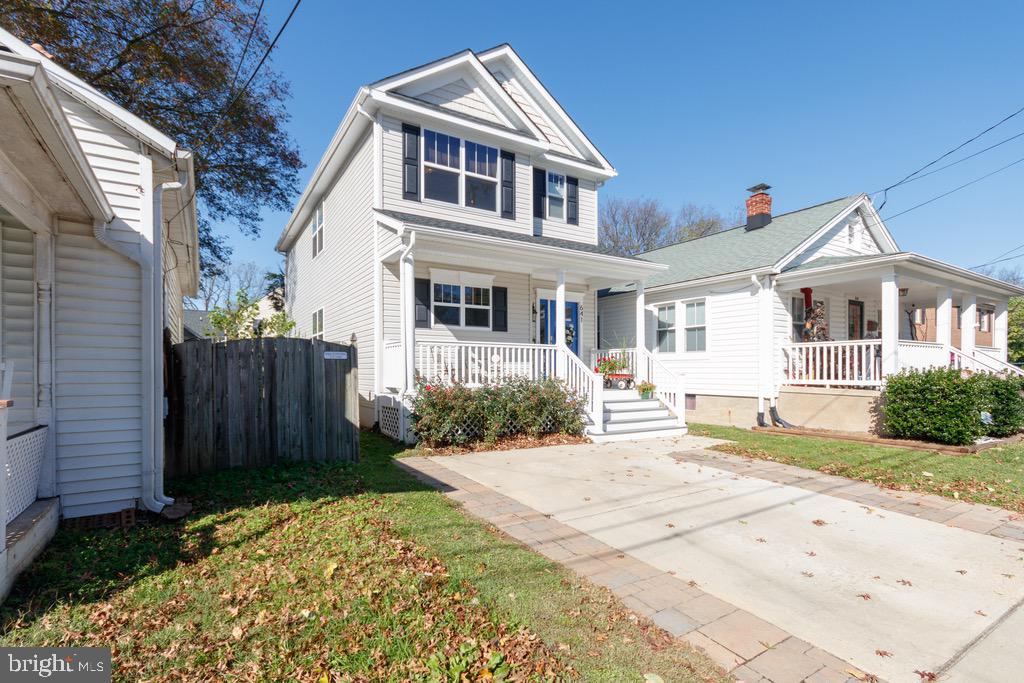 DOWNTOWN FREDERICKSBURG - Residential