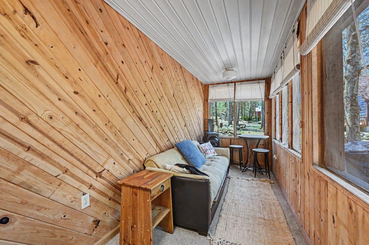 SPLIT ROCK - Residential