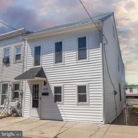 Townhouse For Sale - 1605 Center Street<br/> LEBANON, PA 17042