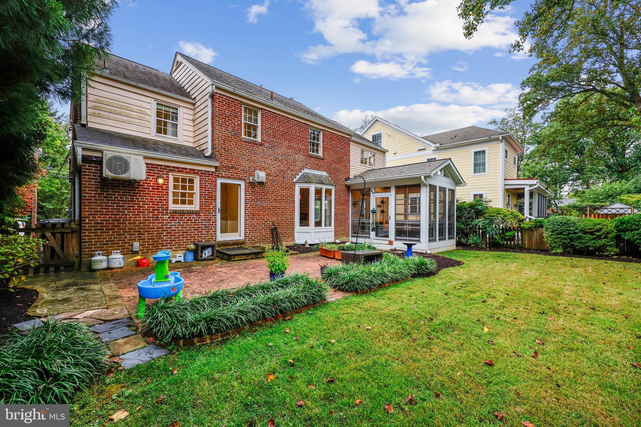 ROCK CREEK FOREST - Residential