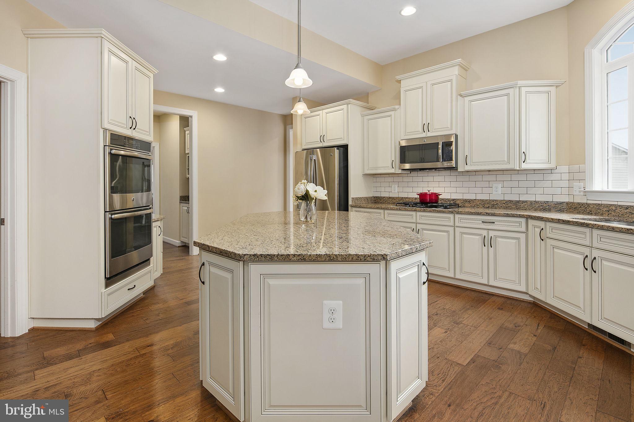 BROOKSIDE - Residential