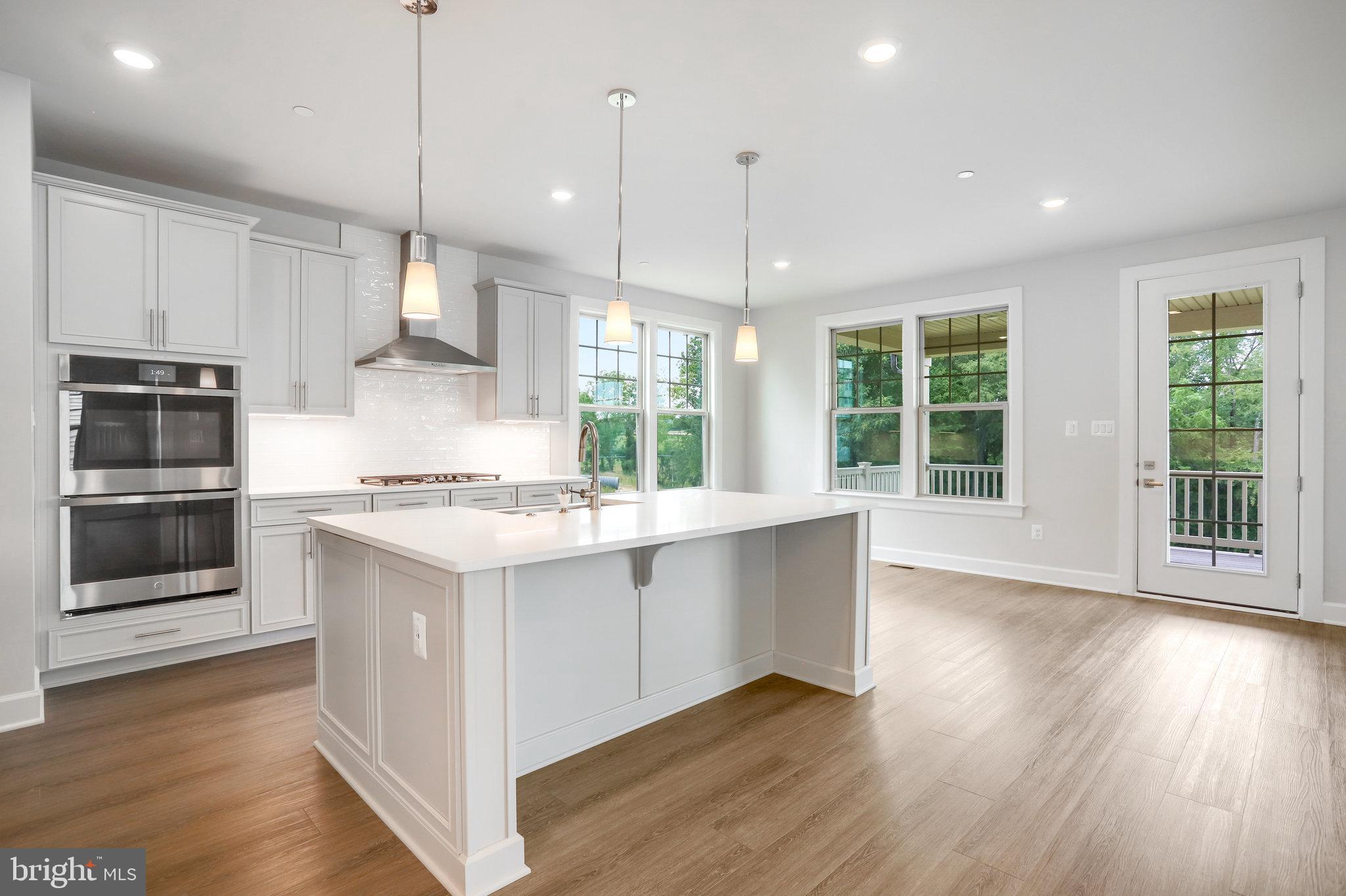 LAKE LINGANORE OAKDALE - Residential