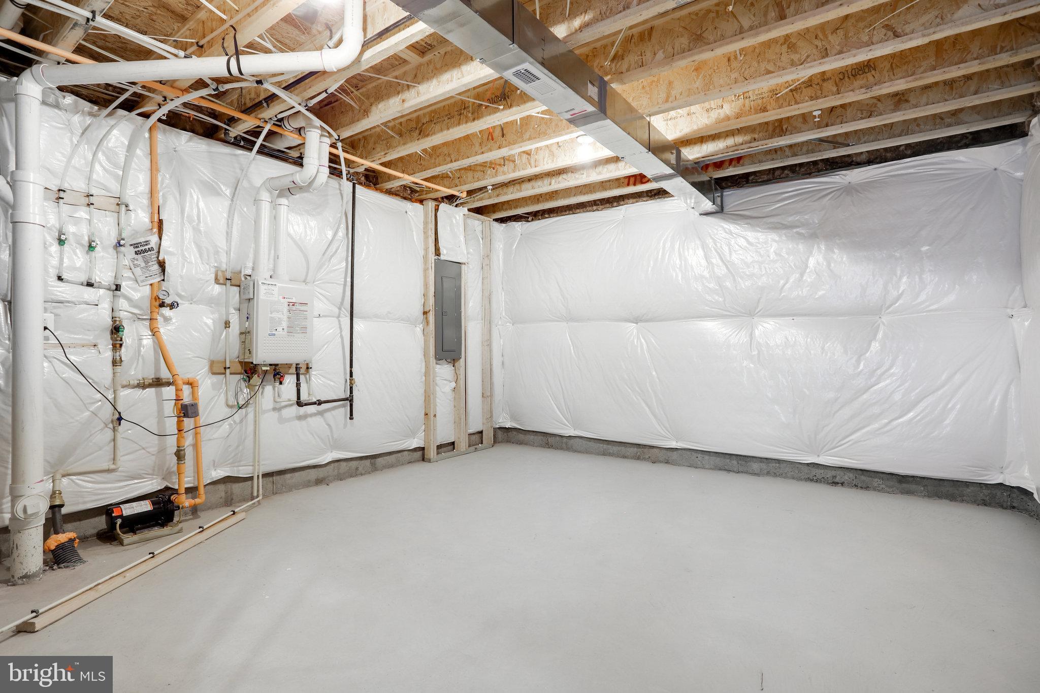 LAKE LINGANORE OAKDALE - Residential