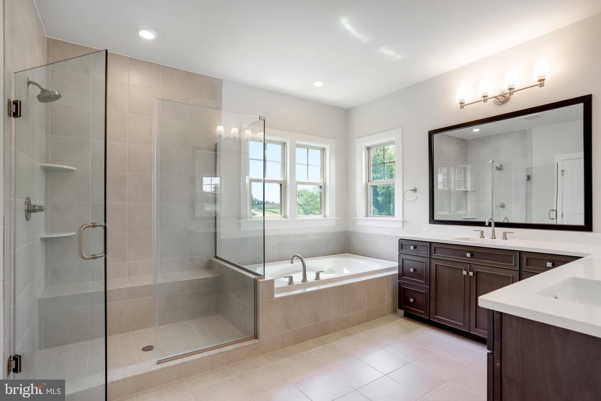 LAKE LINGANORE OAKDALE - Residential