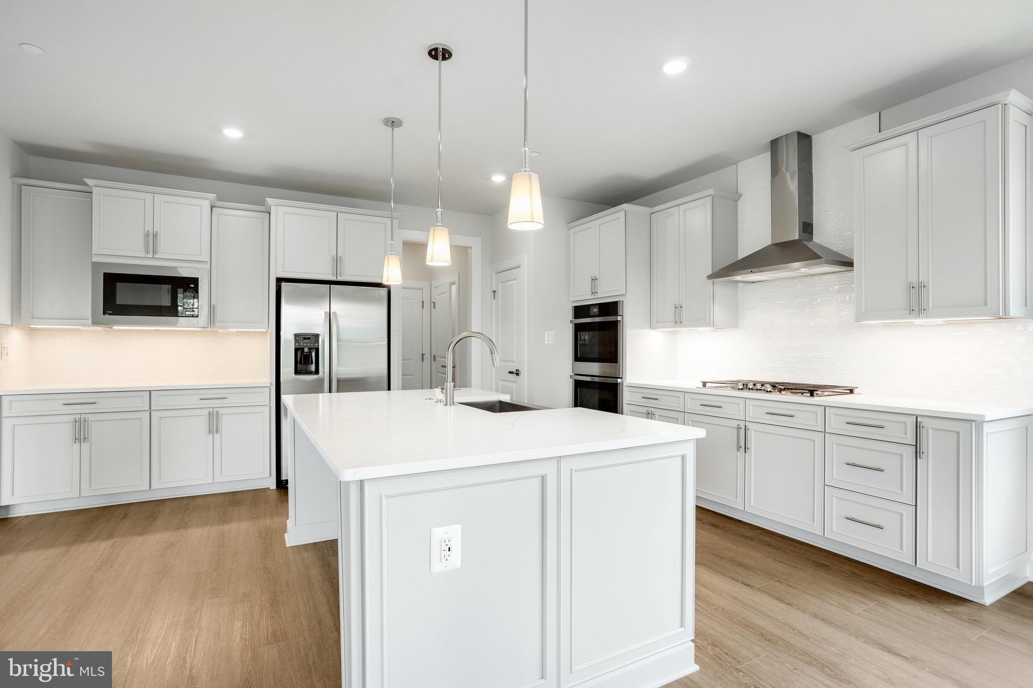 LAKE LINGANORE OAKDALE - Residential