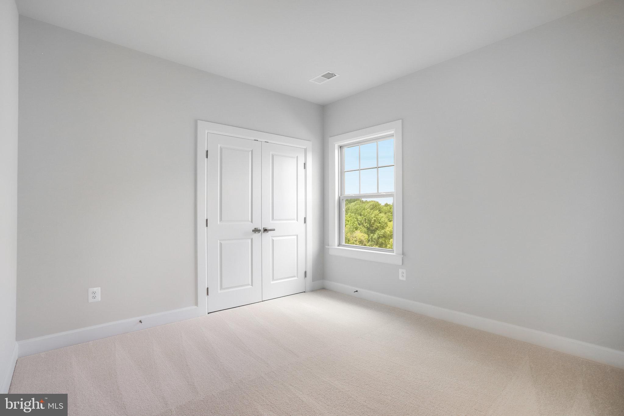 LAKE LINGANORE OAKDALE - Residential