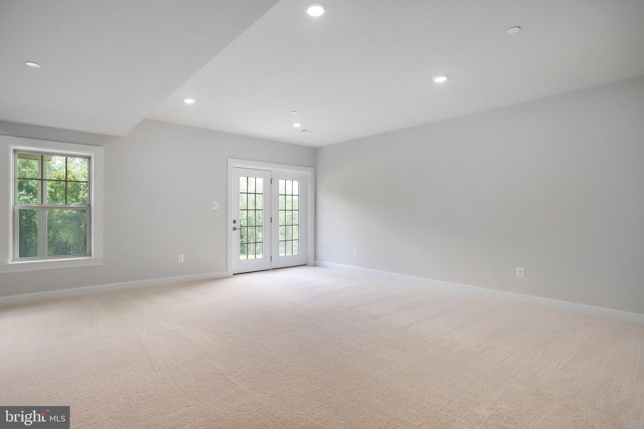 LAKE LINGANORE OAKDALE - Residential