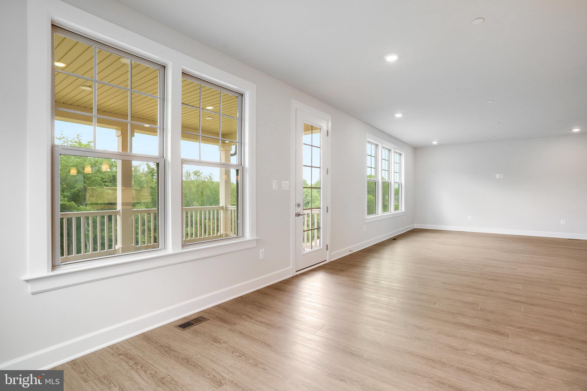 LAKE LINGANORE OAKDALE - Residential