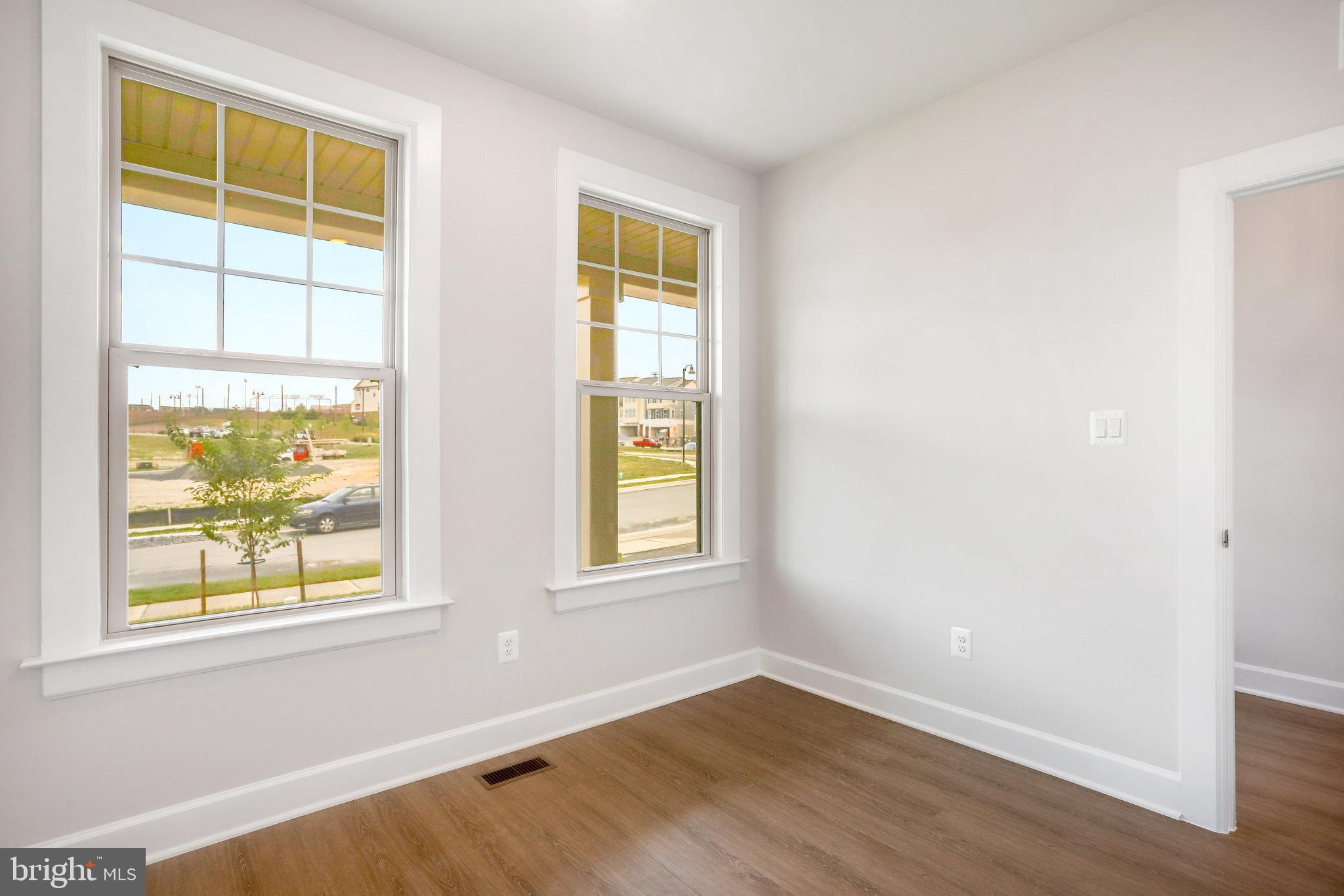 LAKE LINGANORE OAKDALE - Residential