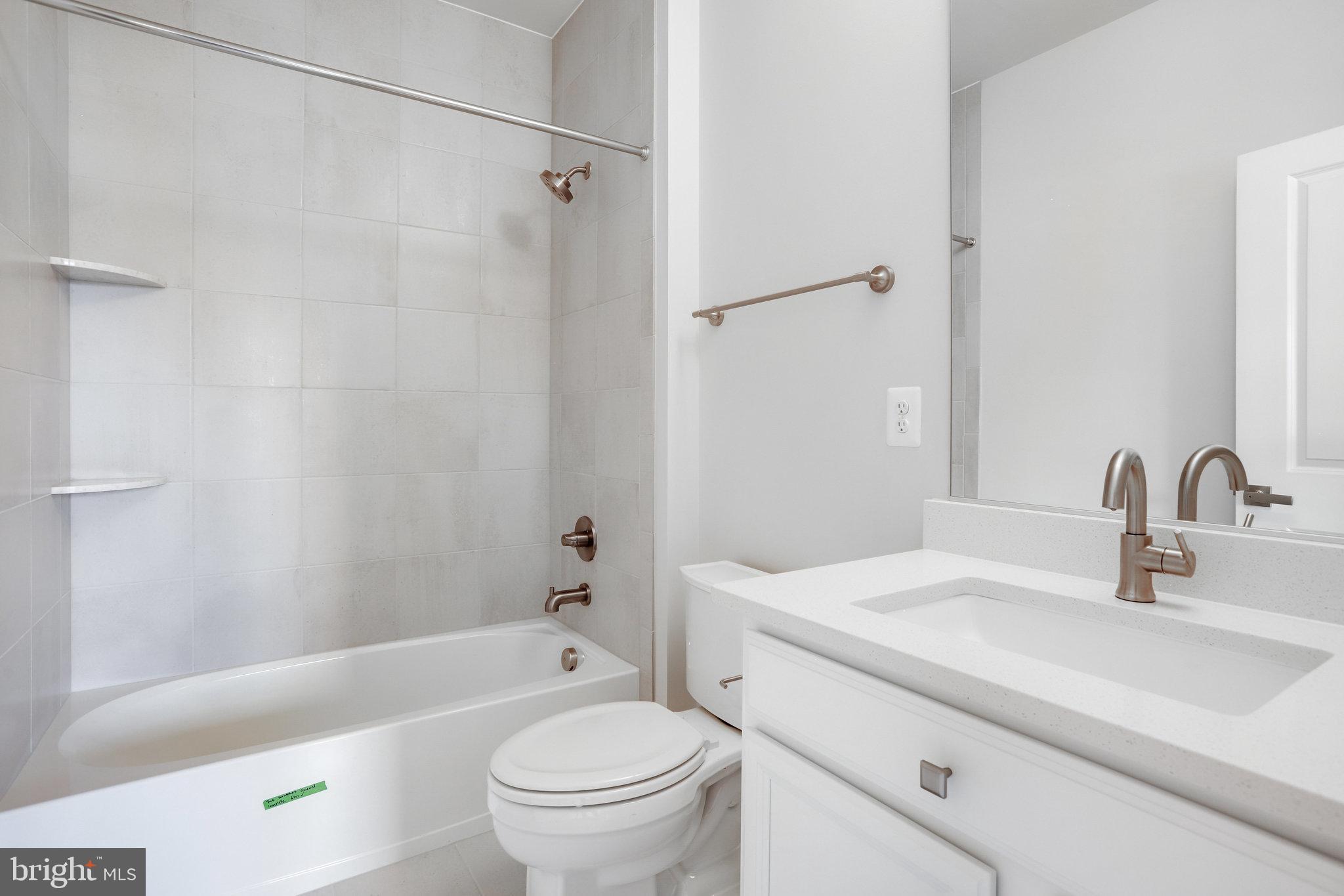 LAKE LINGANORE OAKDALE - Residential