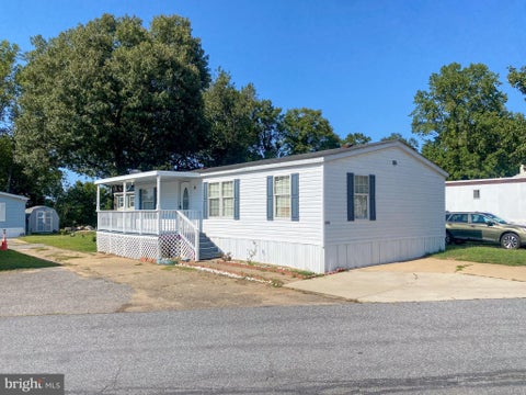 Mobile Home For Sale - 210 5th Street<br/> Anne Arundel County, LOTHIAN, MD 20711