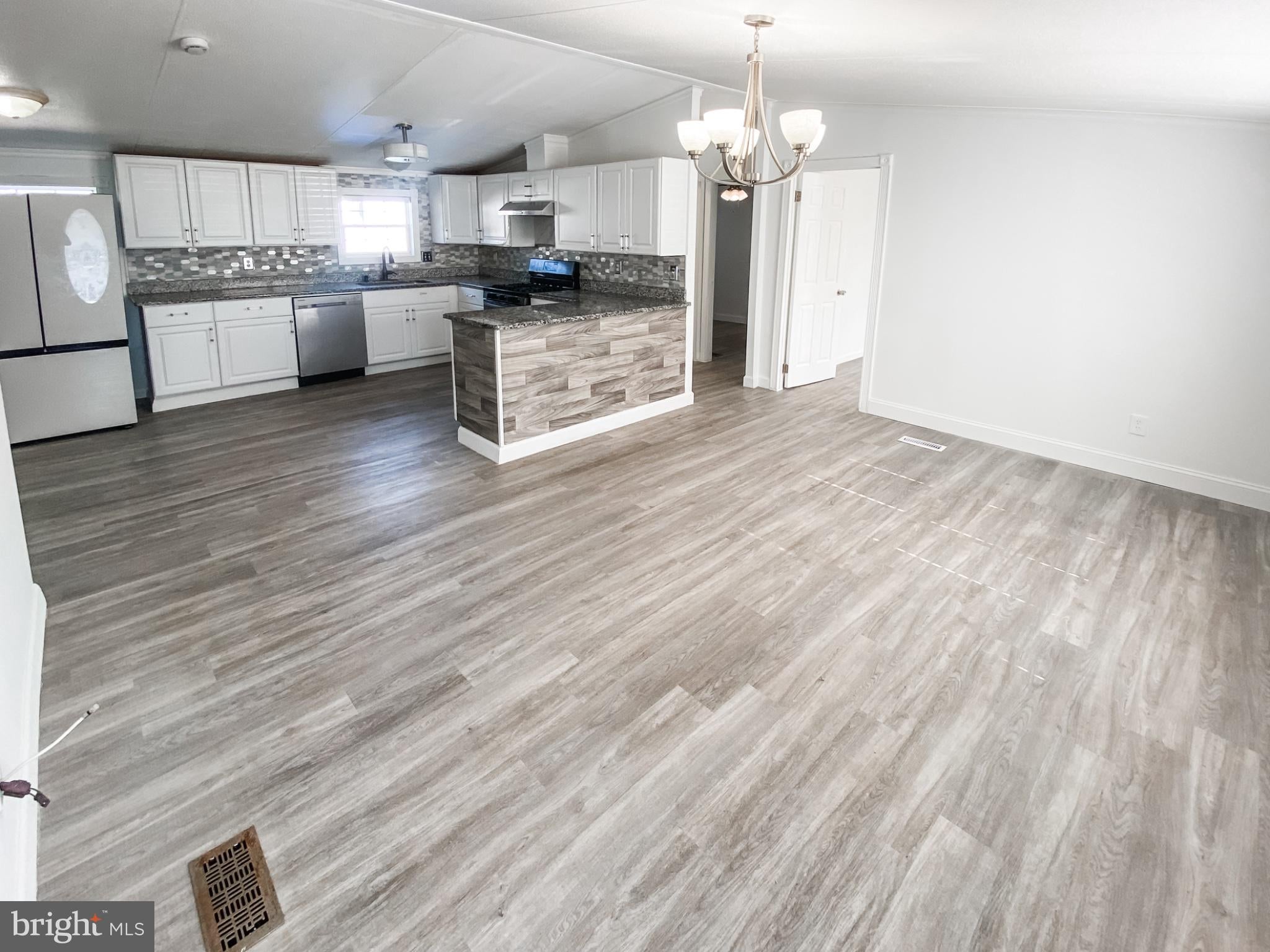210 5TH STREET