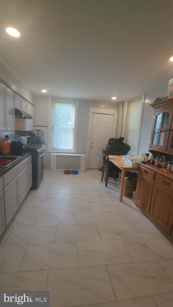 2228 W INDIANA AVENUE