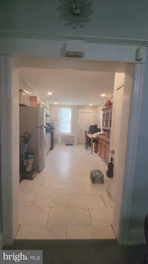 2228 W INDIANA AVENUE