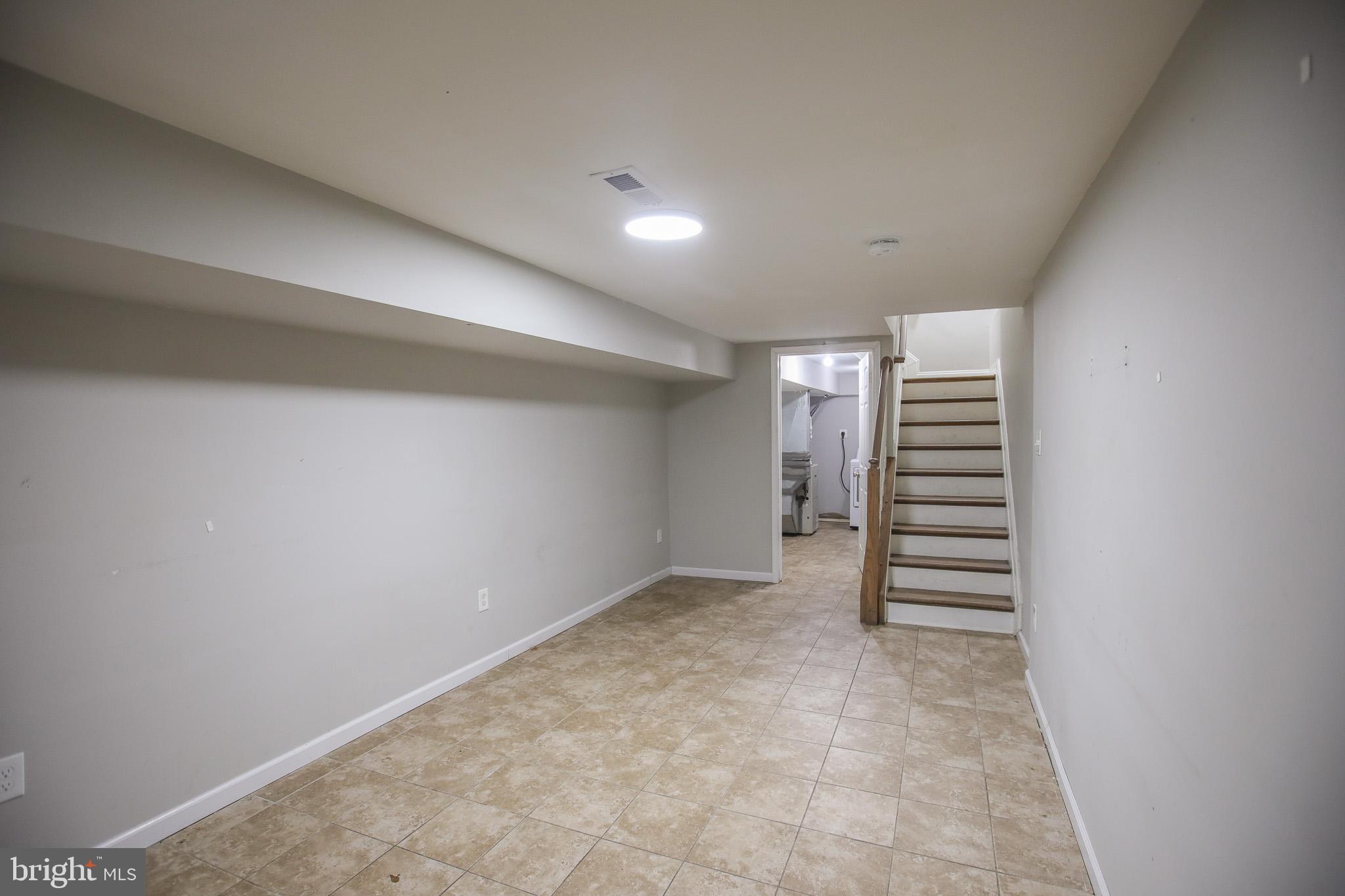 MCELDERRY PARK - Residential Lease