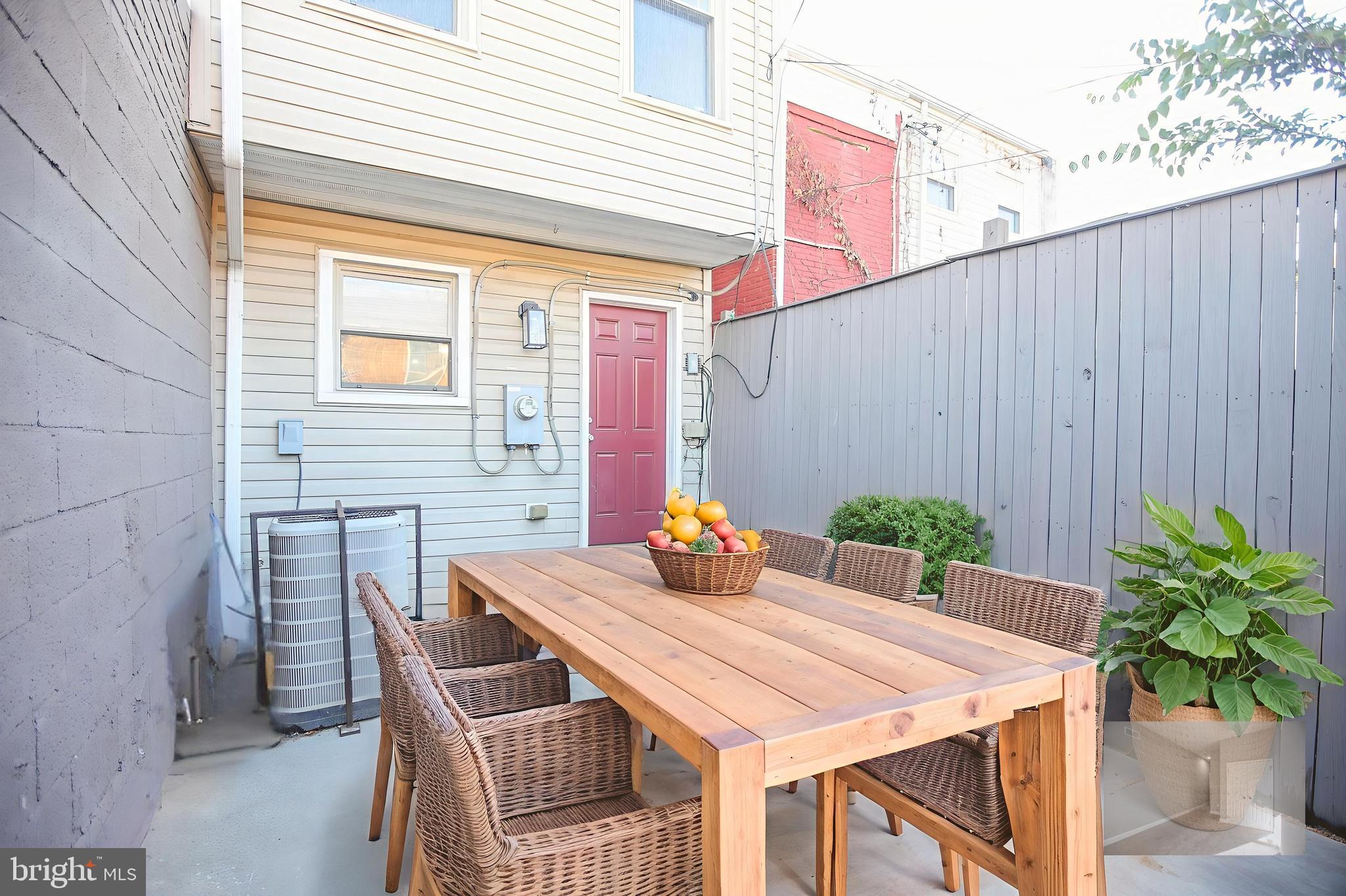 MCELDERRY PARK - Residential Lease