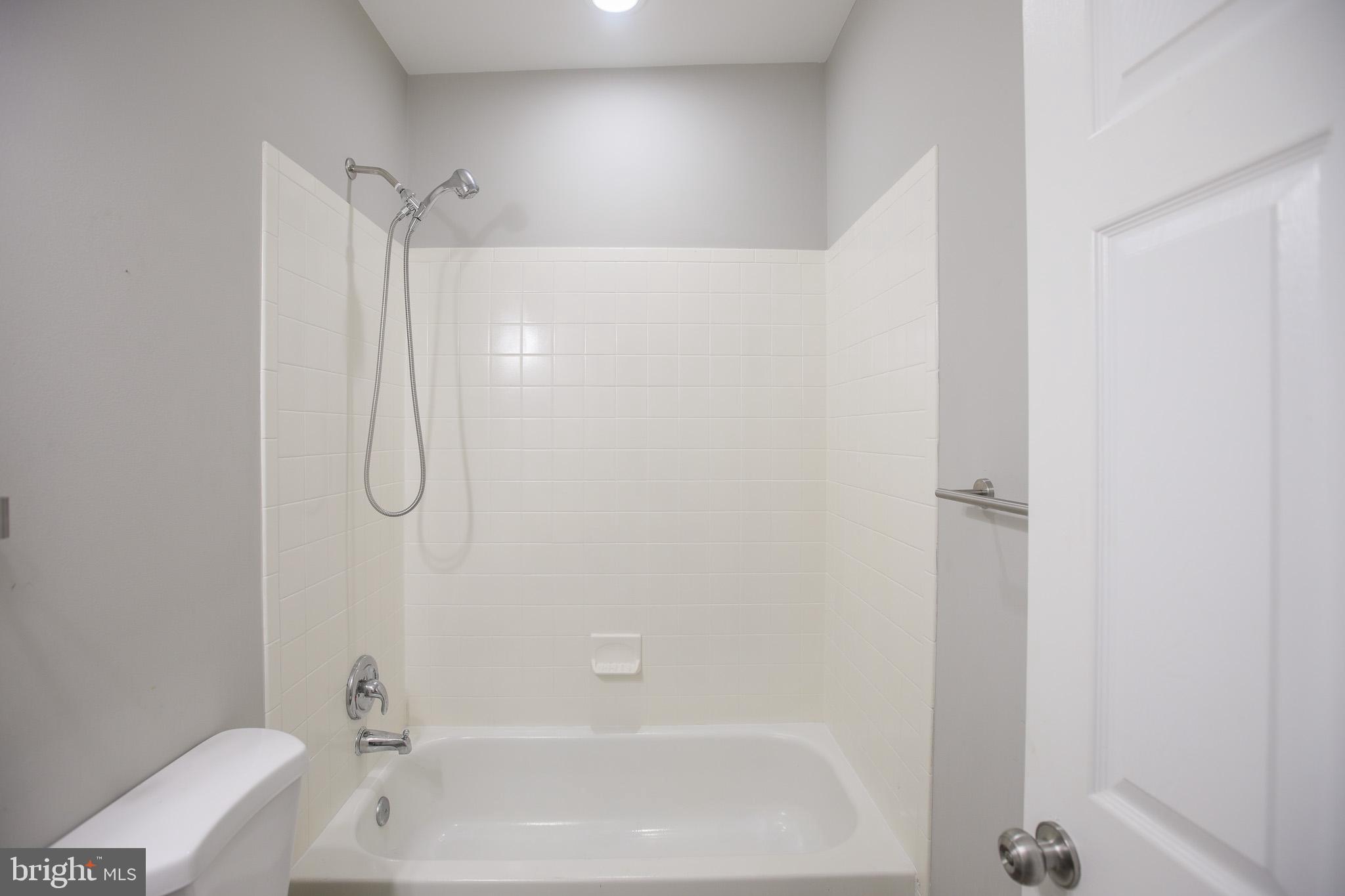 MCELDERRY PARK - Residential Lease