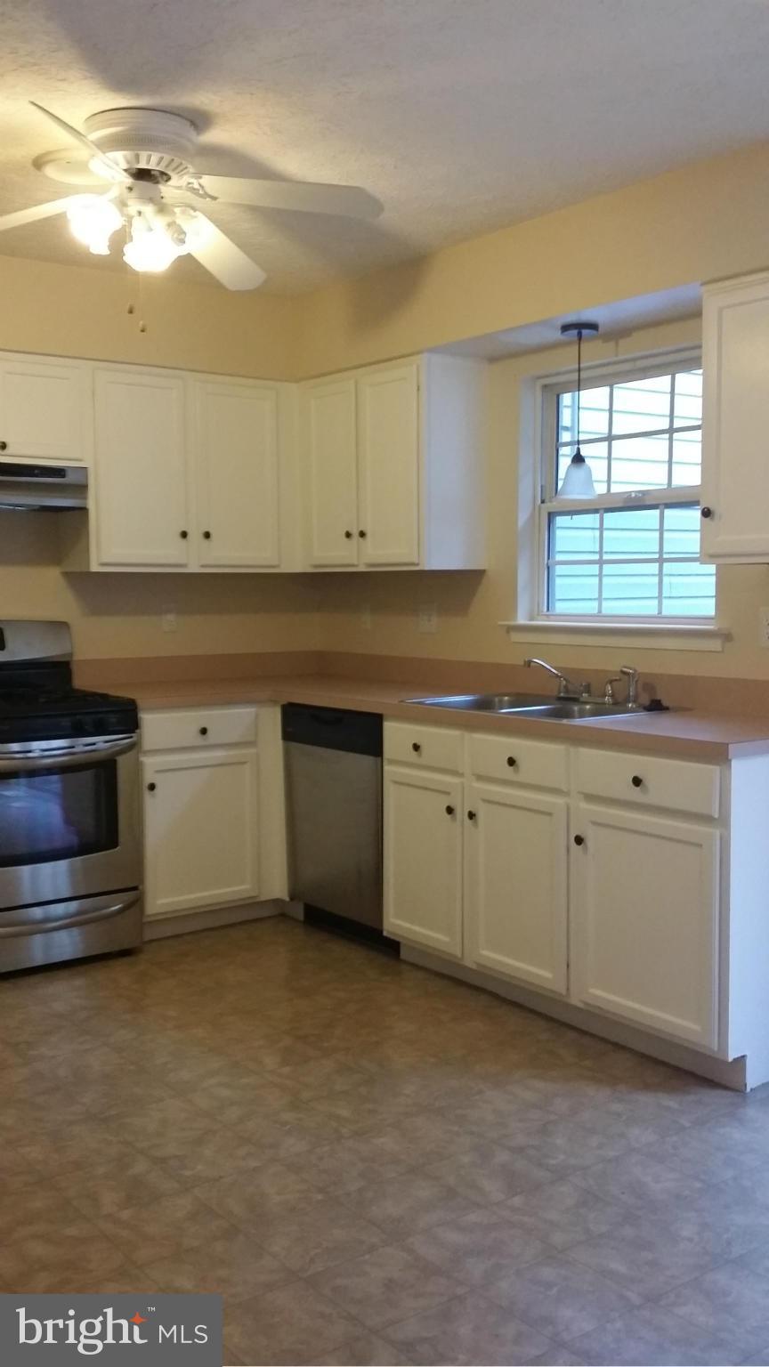 WOODLAND MANOR - Residential