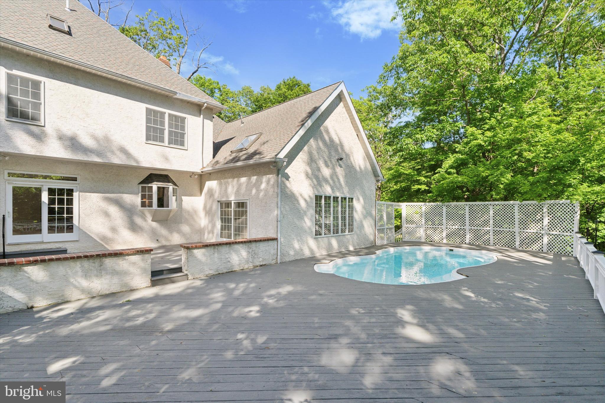 GREEN LANE - Residential