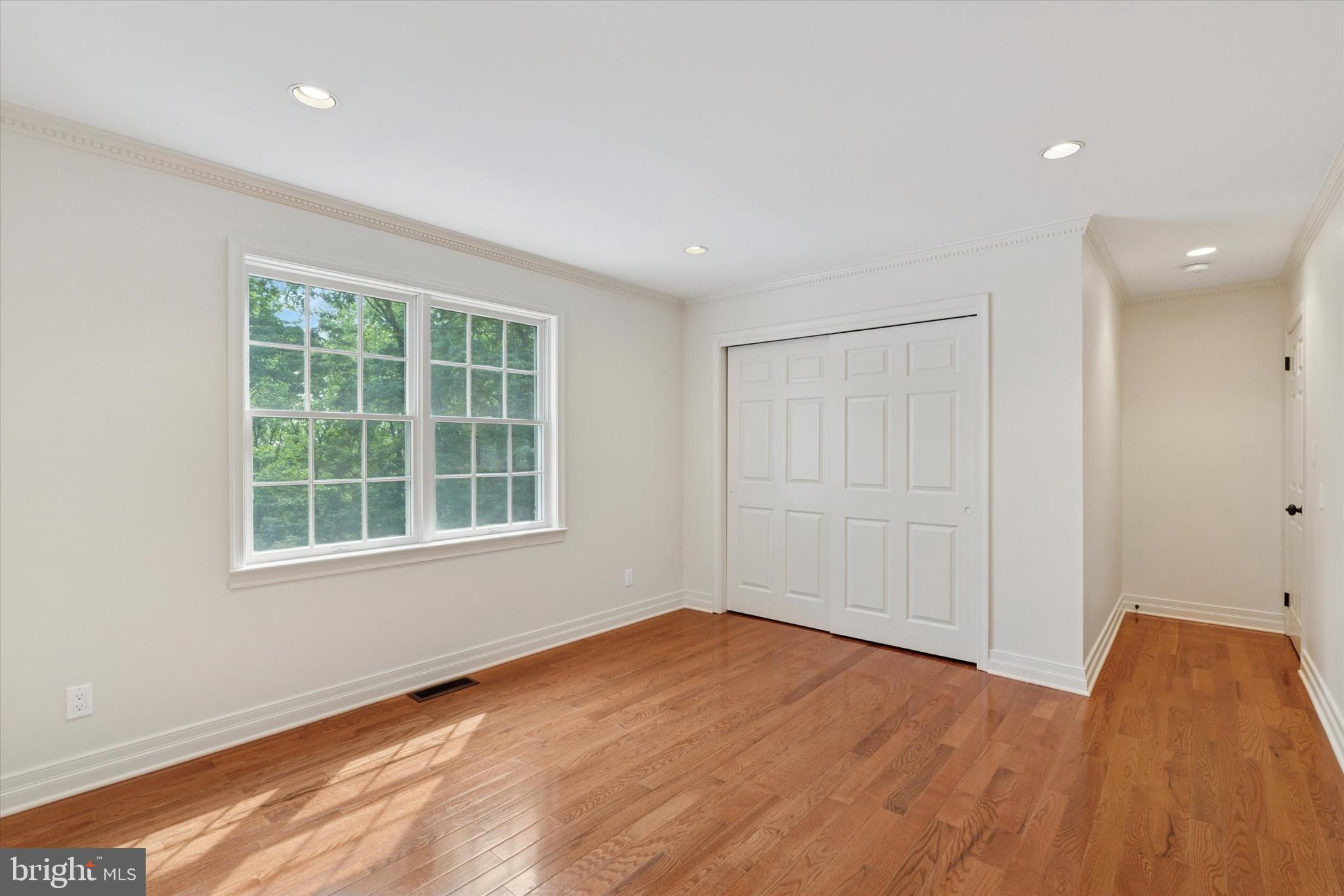 GREEN LANE - Residential