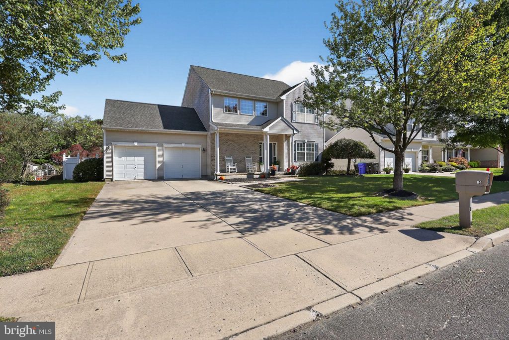 Photo of 54 Centennial Drive, HAMMONTON, NJ 08037 (MLS # NJAC2021196)