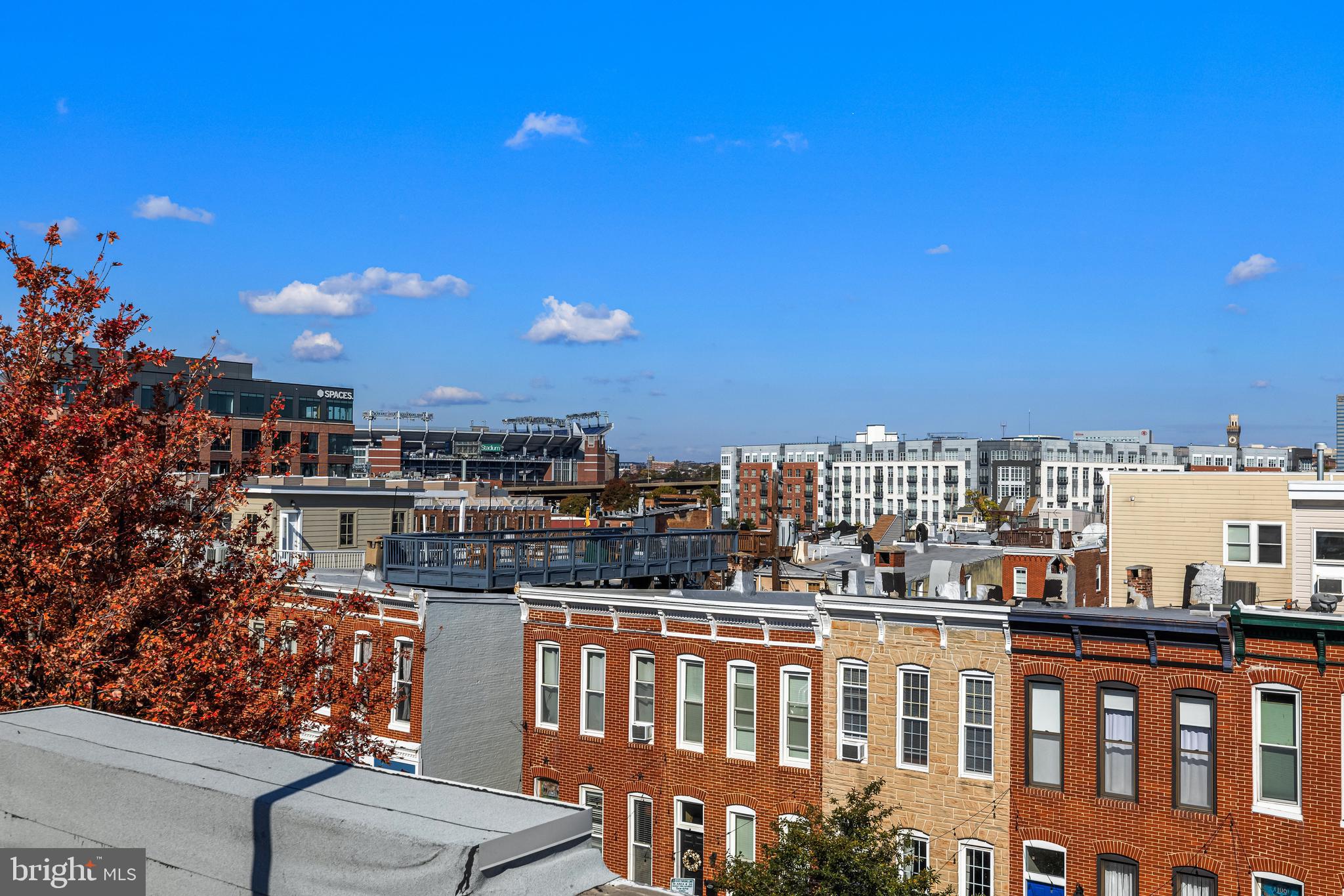 105 W CLEMENT STREET