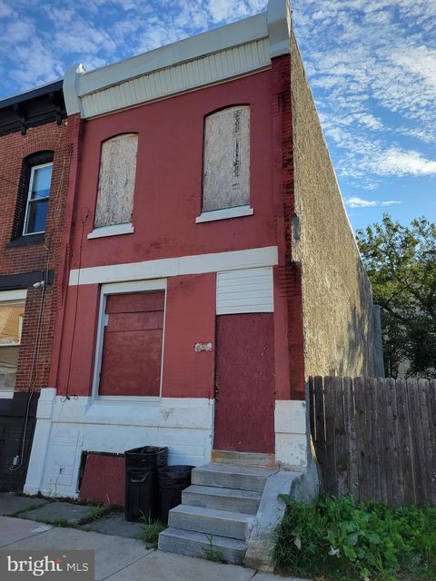 Townhouse For Sale - 1949 N 24th Street<br/> PHILADELPHIA, PA 19121
