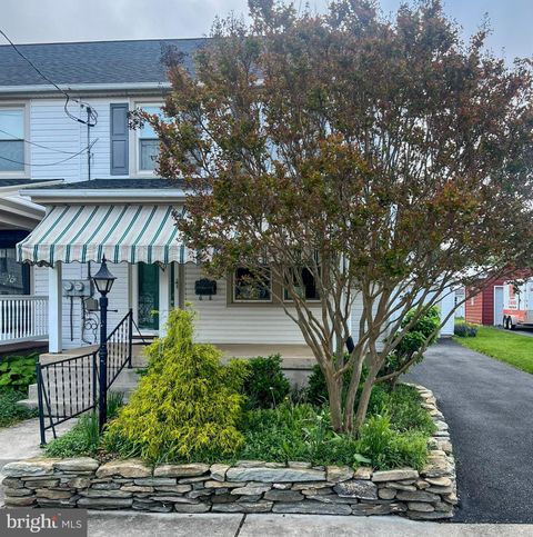 16 S FULTON STREET STRASBURG PA 17579