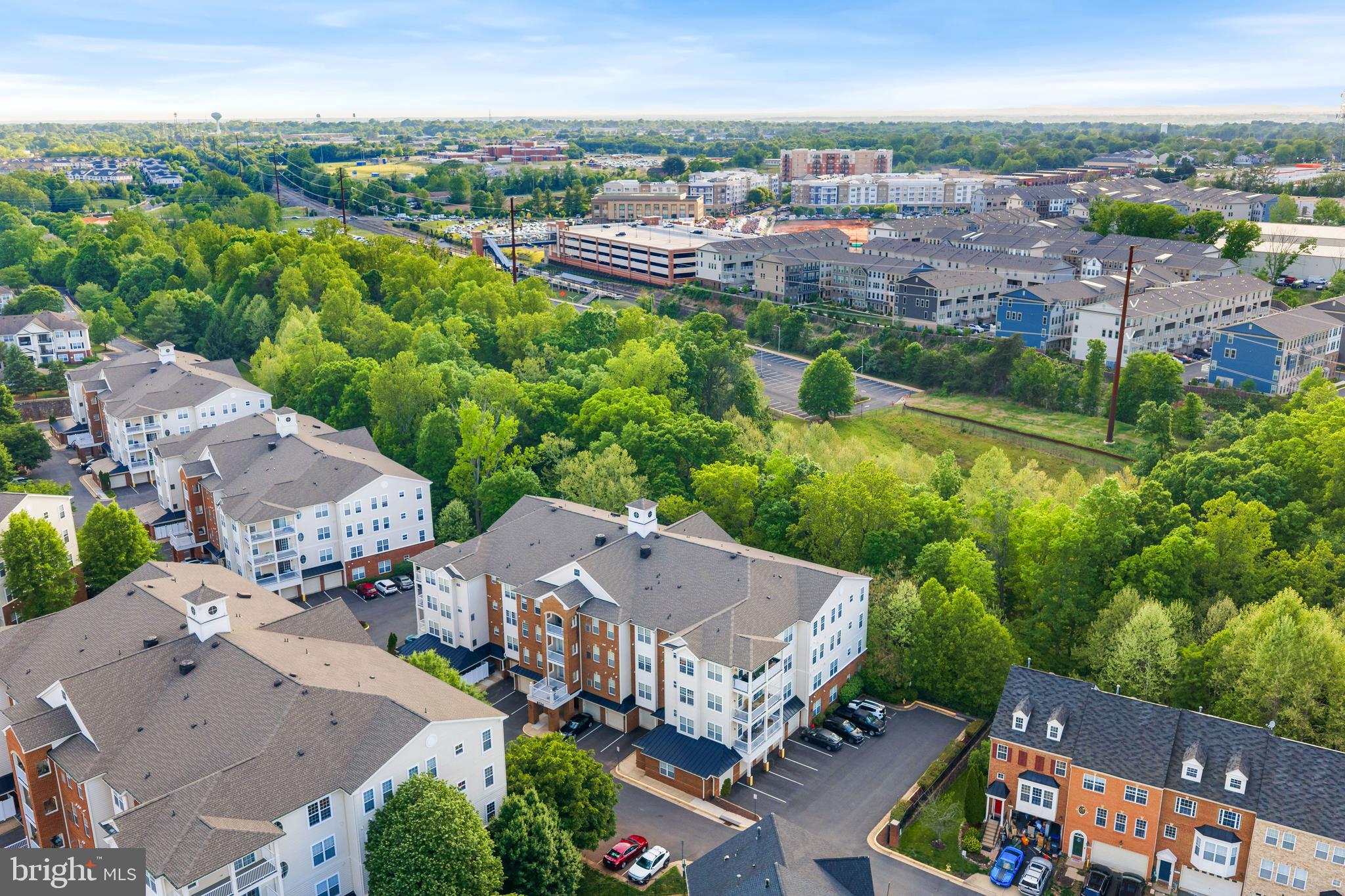 THE RESERVE CONDOMINIUMS - Residential