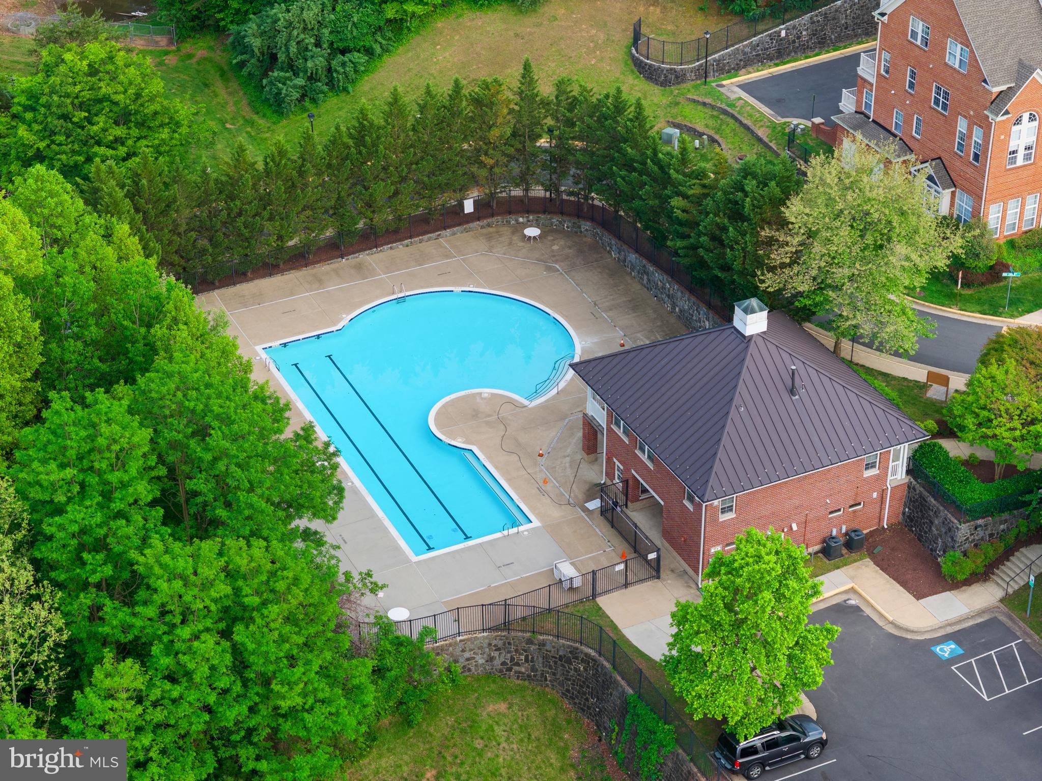 THE RESERVE CONDOMINIUMS - Residential