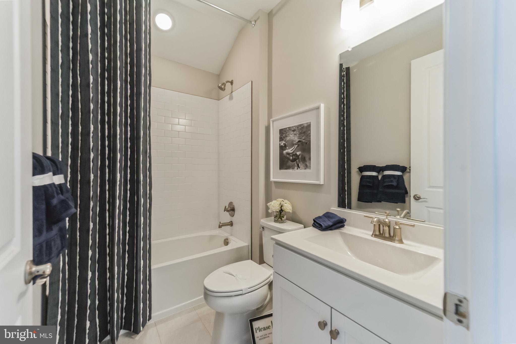 FOUR SEASONS AT KENT ISLAND - Residential