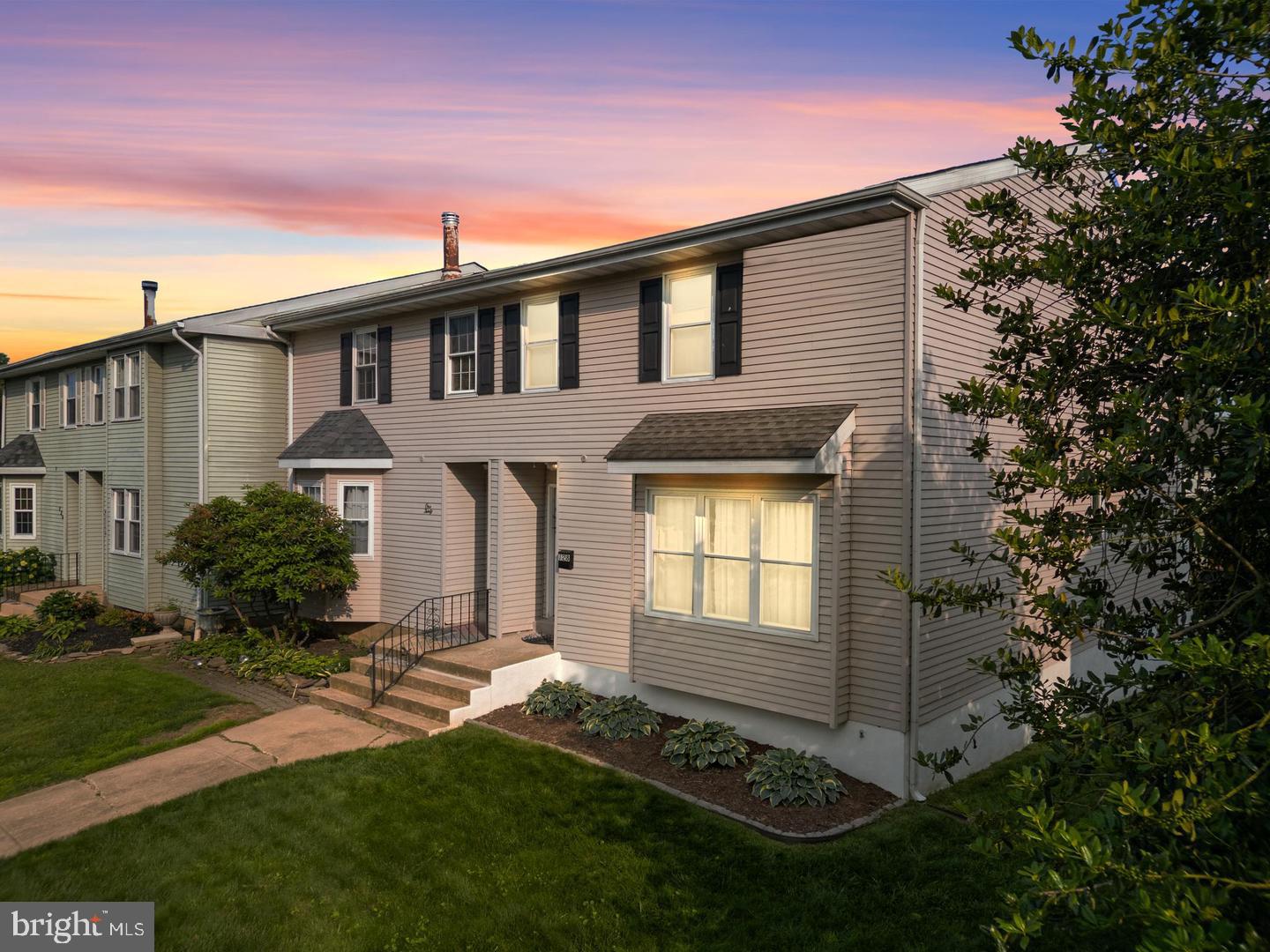 128 E GREEN VALLEY CIRCLE