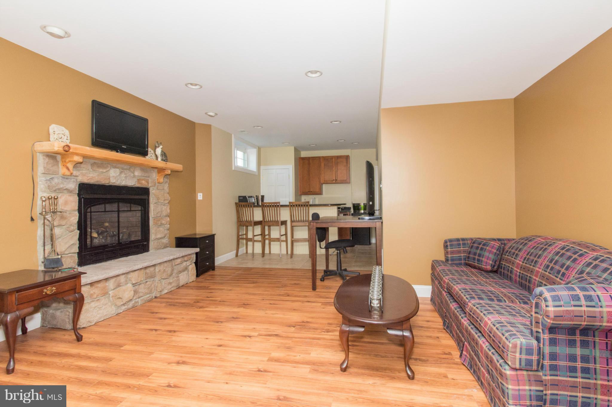 GLENELG ESTATES - Residential Lease