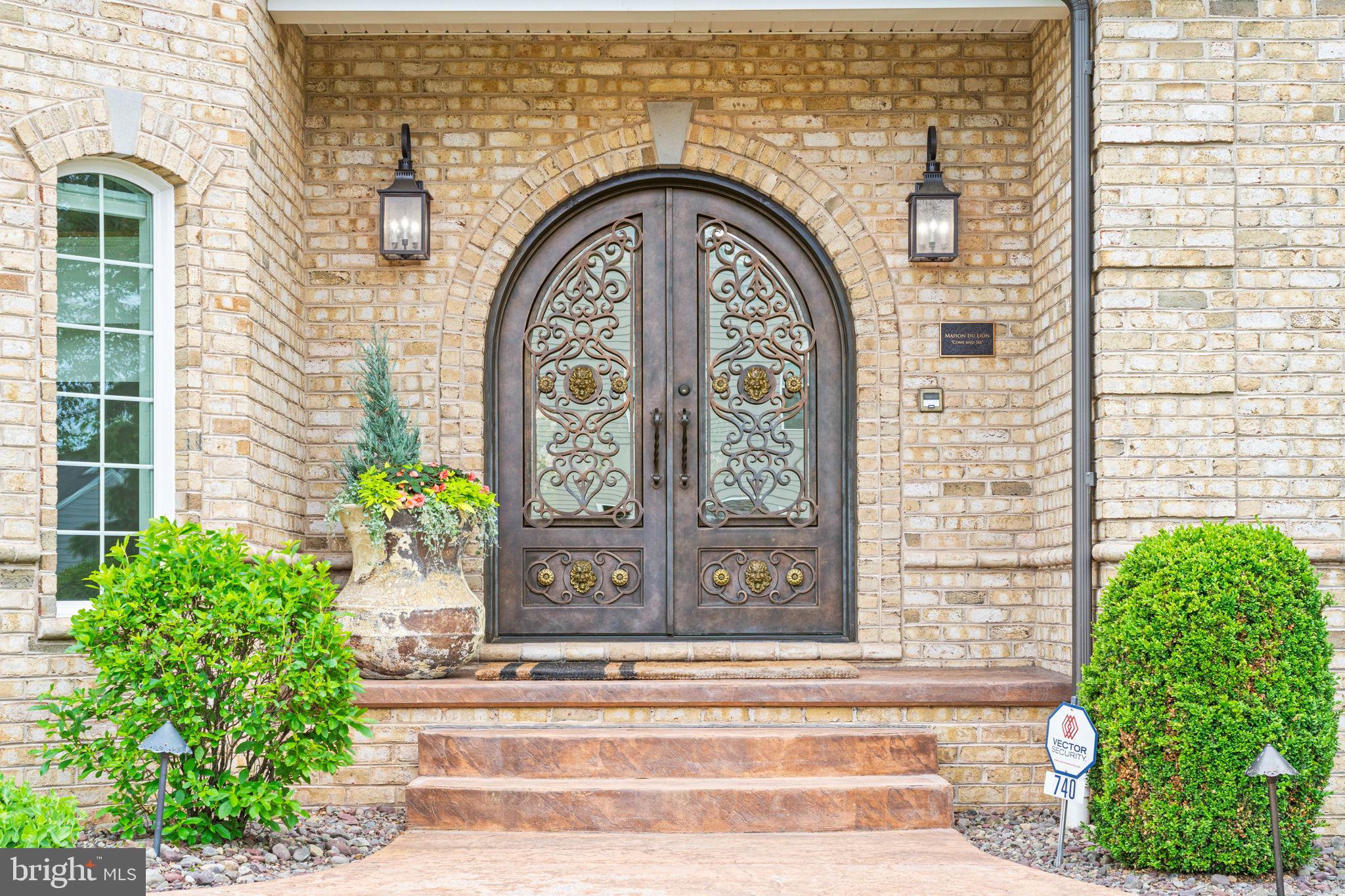 WILSHIRE ESTATES - Residential