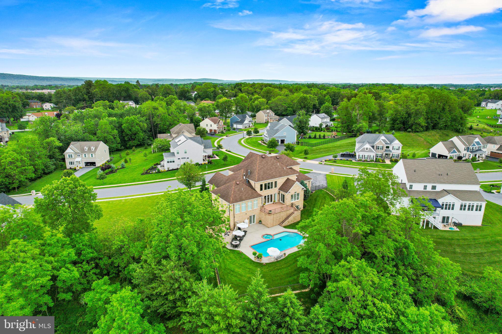 WILSHIRE ESTATES - Residential