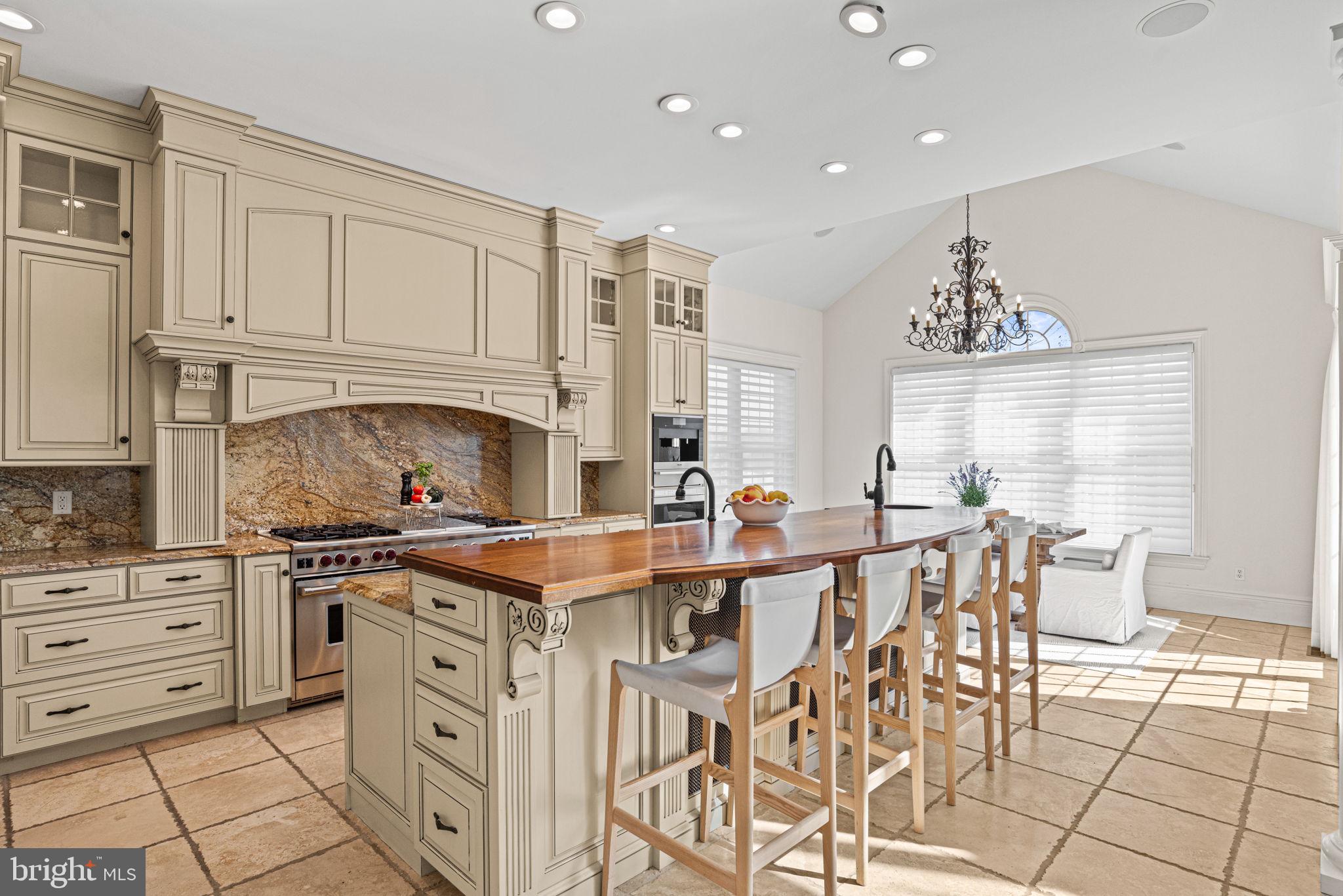 WILSHIRE ESTATES - Residential