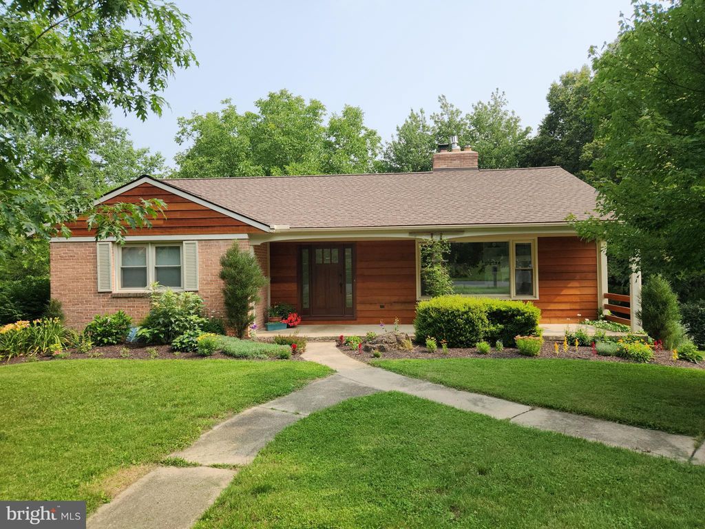 Photo of 3149 PARKER DR, LANCASTER, PA 17601 (MLS # PALA2037946)