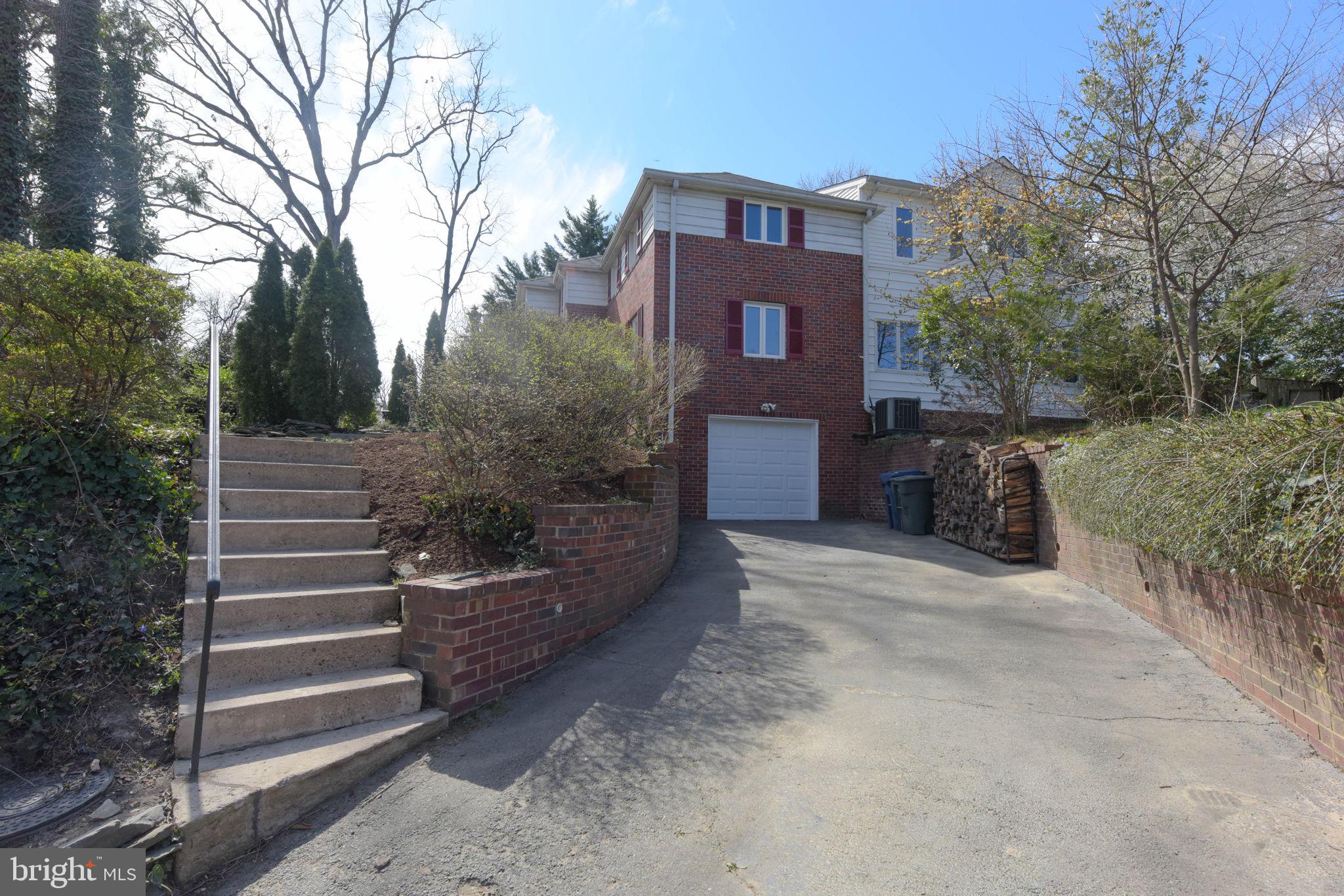 BEVERLEY HILLS - Residential