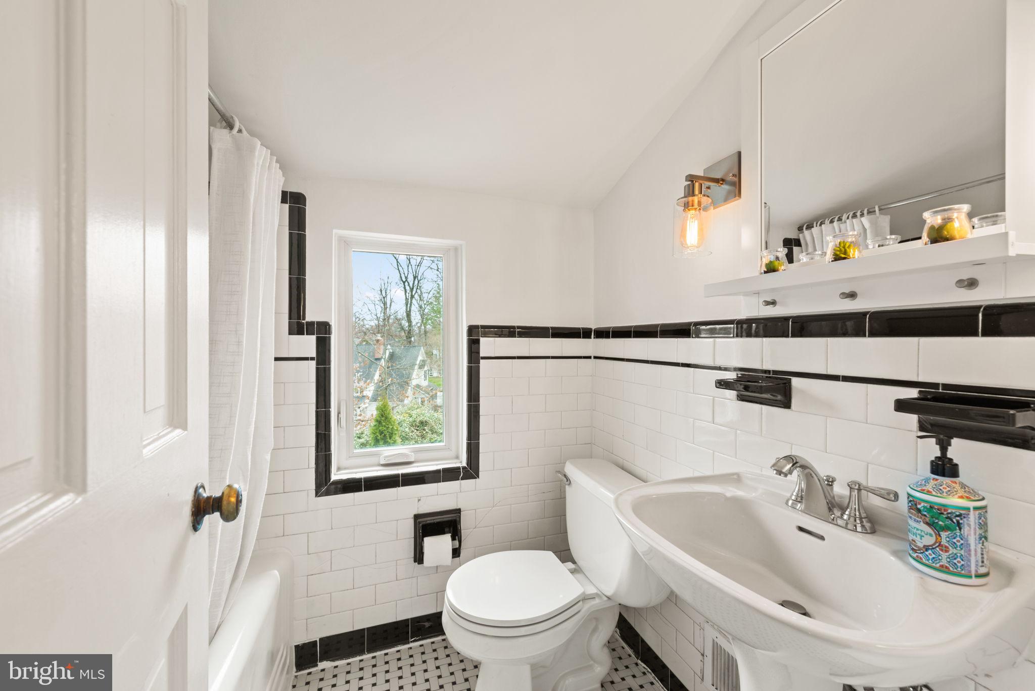 BEVERLEY HILLS - Residential