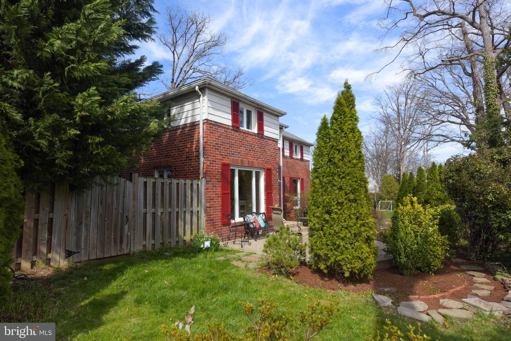 BEVERLEY HILLS - Residential