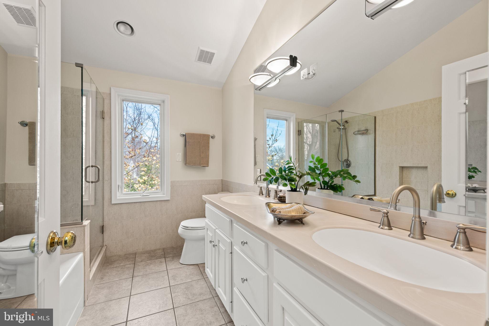 BEVERLEY HILLS - Residential